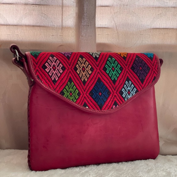 Leather crossbody purse - Picture 2 of 16